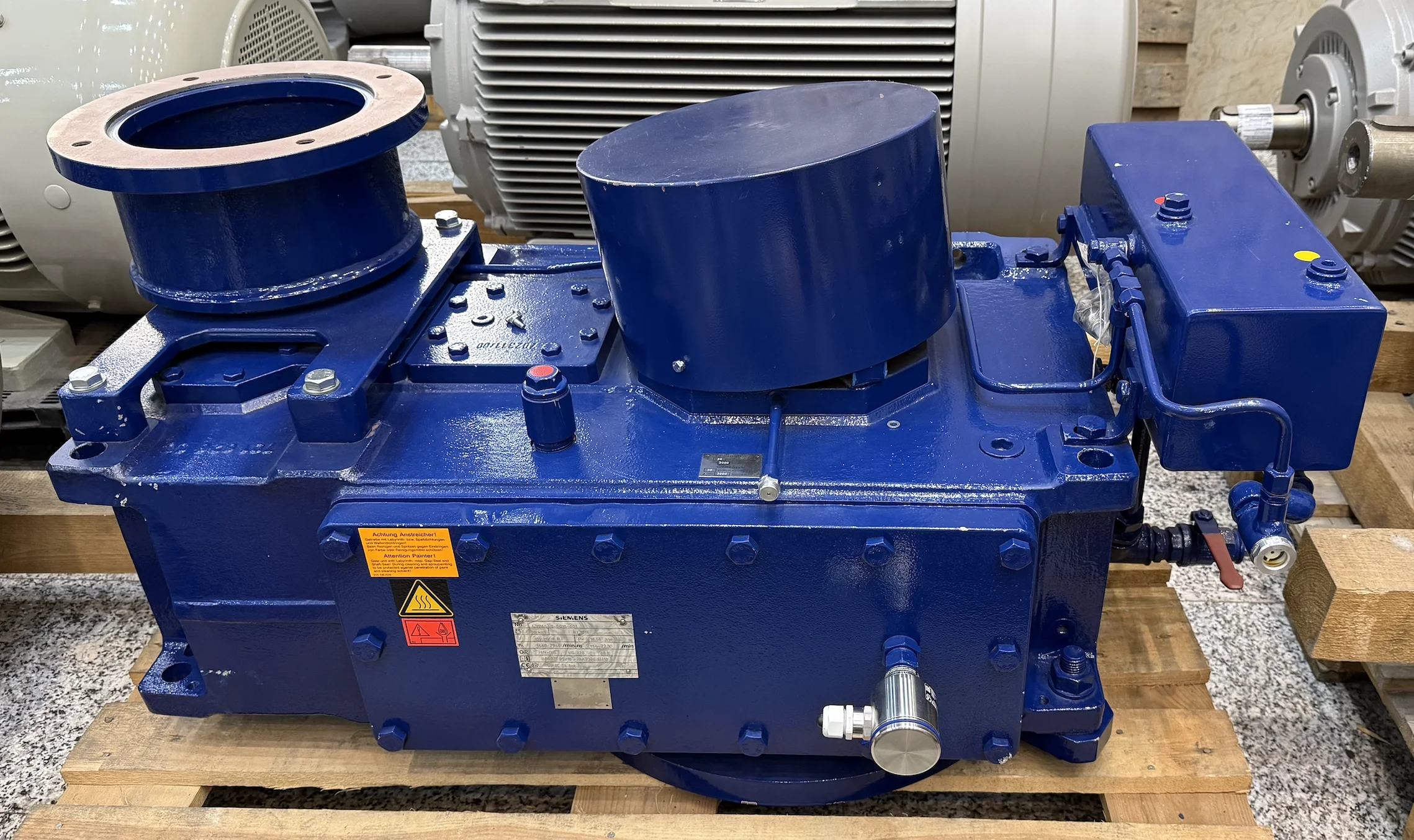 Flender 18.5 KW 3000 RPM موتورگیربکس Siemens - فروشگاه اتحاد نوری