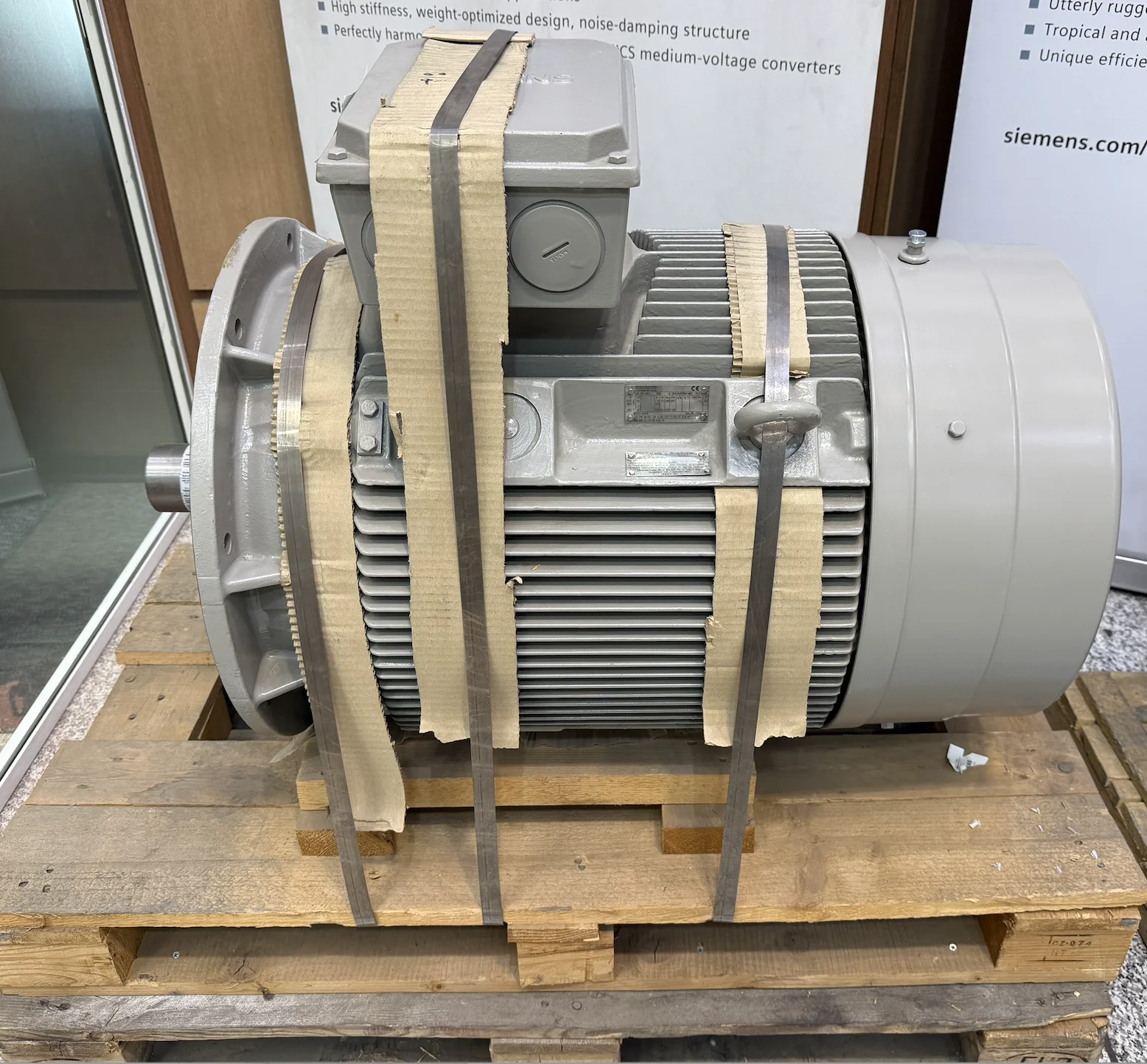 SIEMENS 55 KW 1000 RPM IMB35